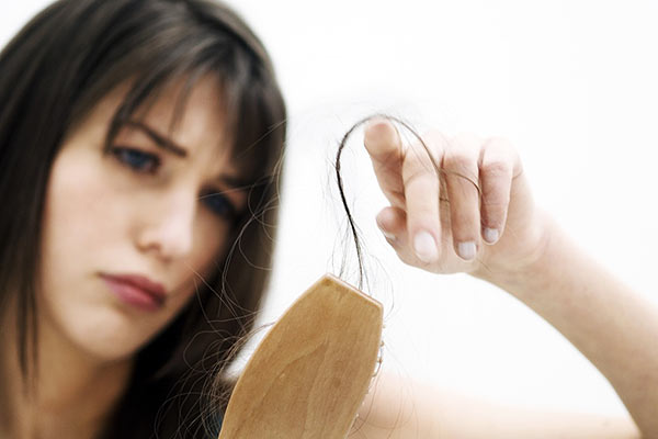 جلوگیری از ریزش مو با حنا